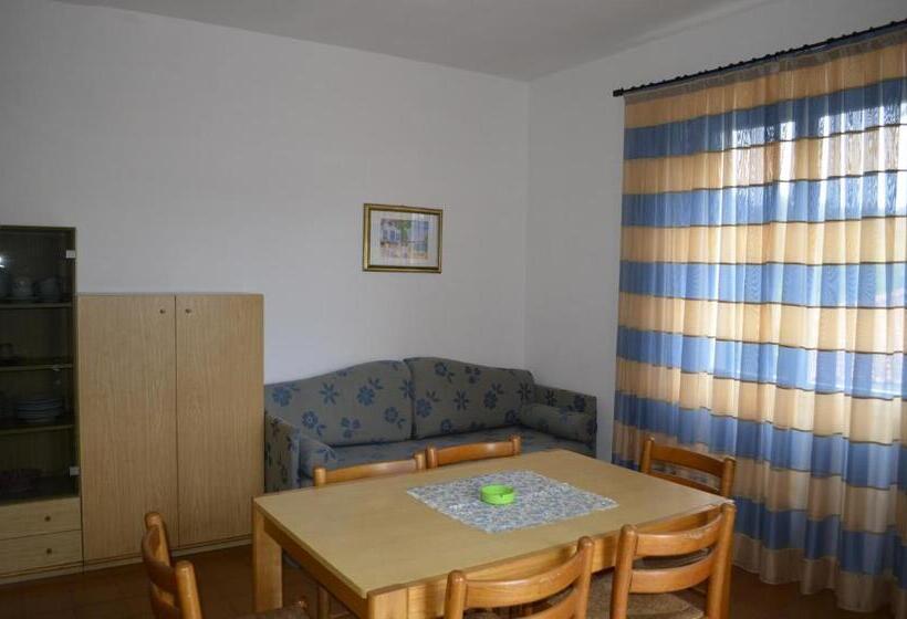 Апартаменты 2 Спальни, Elbamar Procchio