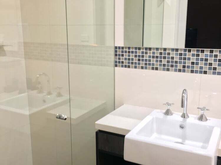 디럭스 스위트, Avonmore On The Park Boutique