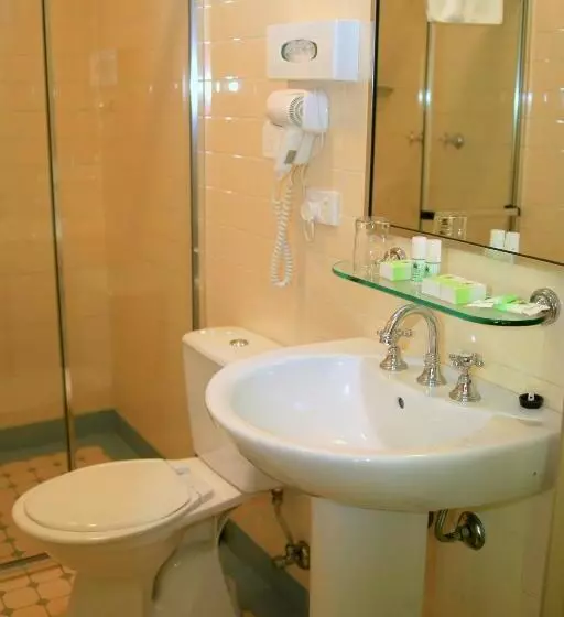 اتاق استاندارد با چشم‌انداز باغ, Avonmore On The Park Boutique