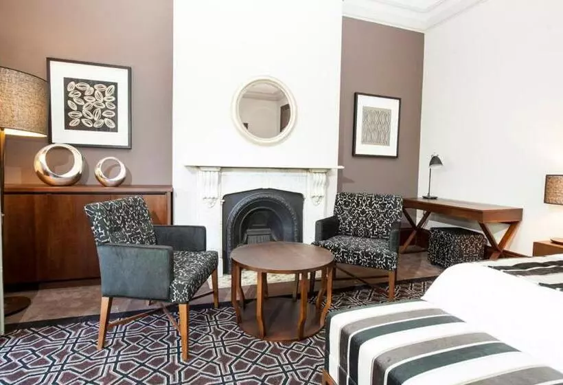 Deluxe Suite King Bed, Avonmore On The Park Boutique