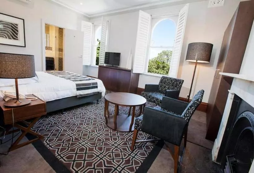 Deluxe Suite King Bed, Avonmore On The Park Boutique