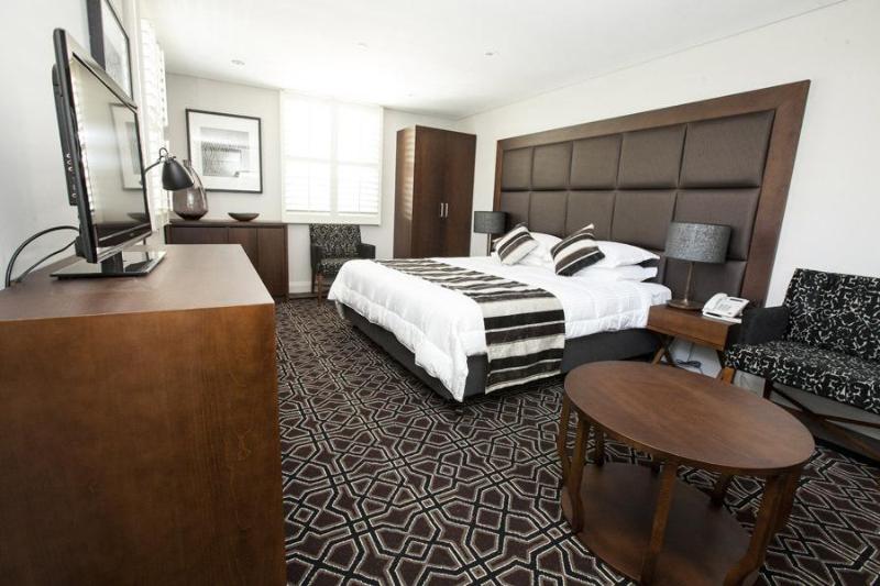 디럭스 스위트, Avonmore On The Park Boutique