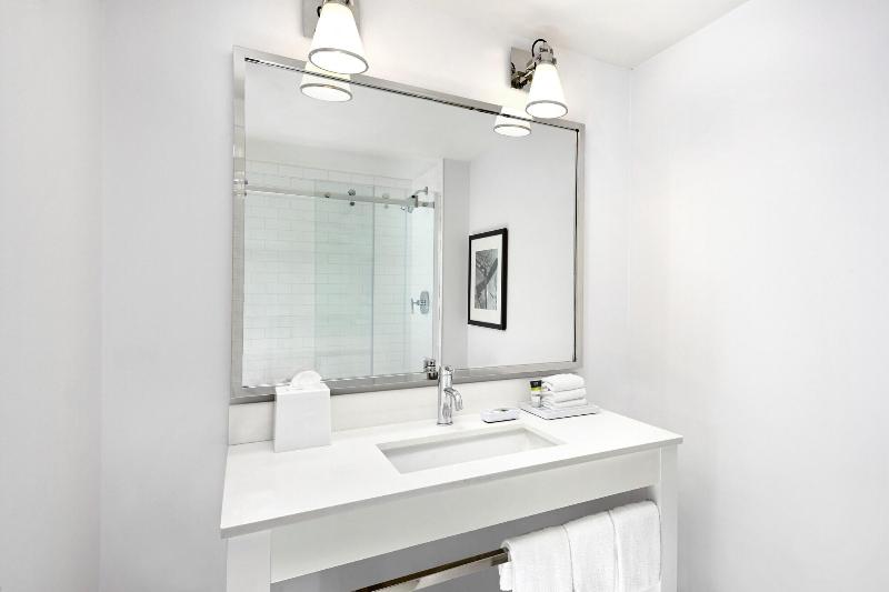 اتاق استاندارد, Castellastva