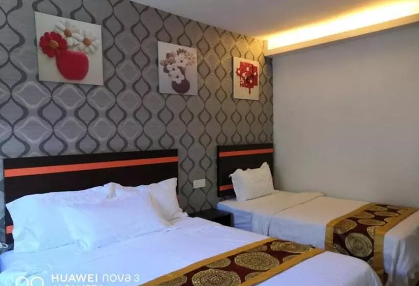 Standard Trippelrum, Mega Inn