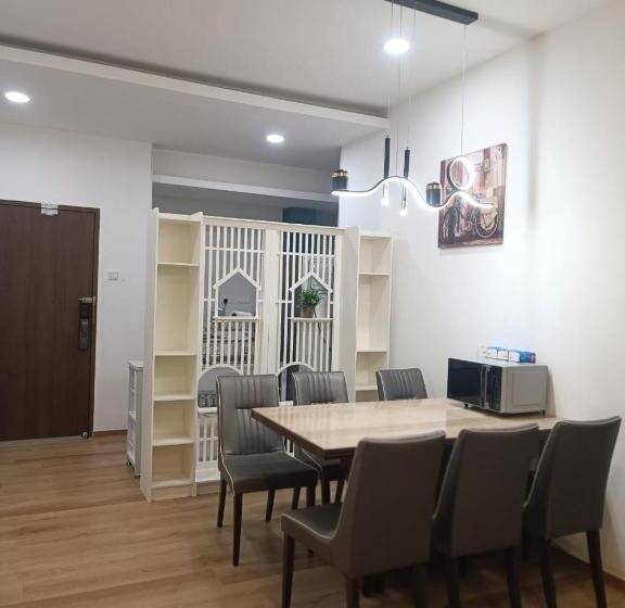 침실 2개 아파트, Mega Inn