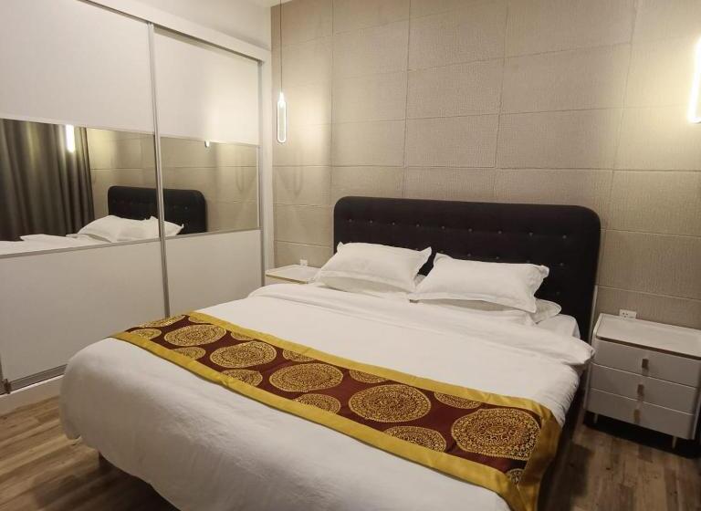 آپارتمان 2 خوابه, Mega Inn