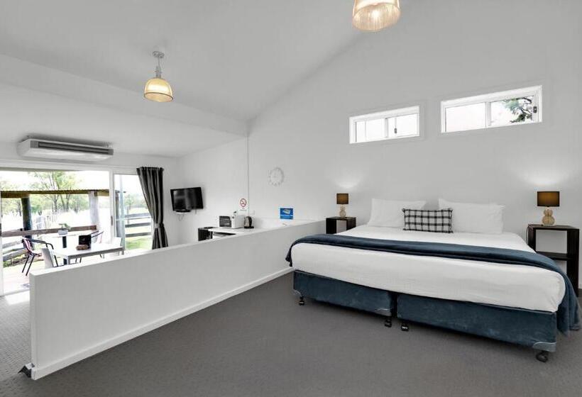 스위트, Starline Alpacas Farmstay Resort