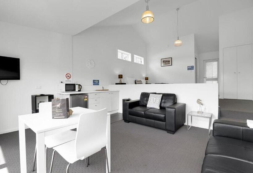 스위트, Starline Alpacas Farmstay Resort