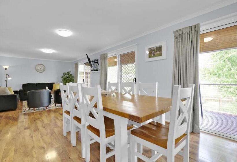 오두막, Starline Alpacas Farmstay Resort