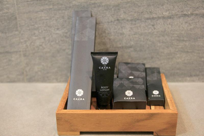 スーペリアールーム, The Cakra