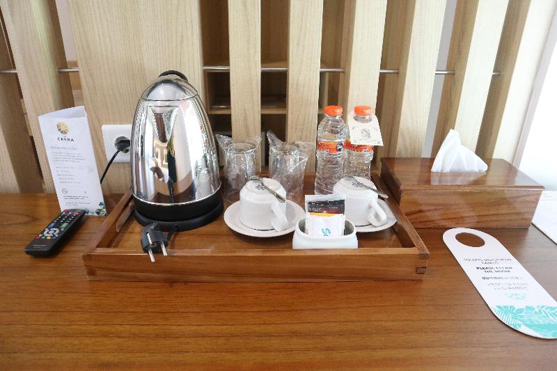 デラックスルーム, The Cakra