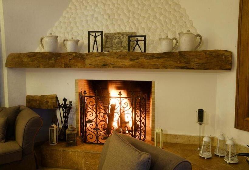 اتاق لوکس, Yalicapkini Boutique