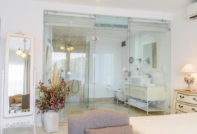 اتاق لوکس, Yalicapkini Boutique