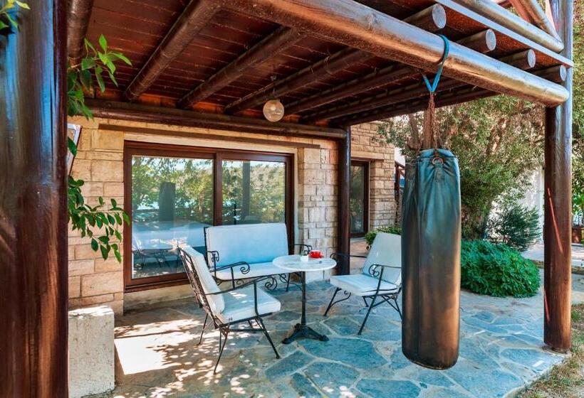 سوییت با چشم‌انداز دریا, Yalicapkini Boutique