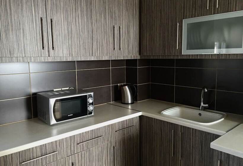 דירת חדר סופריור, Mc Queen Rooms & Apartments