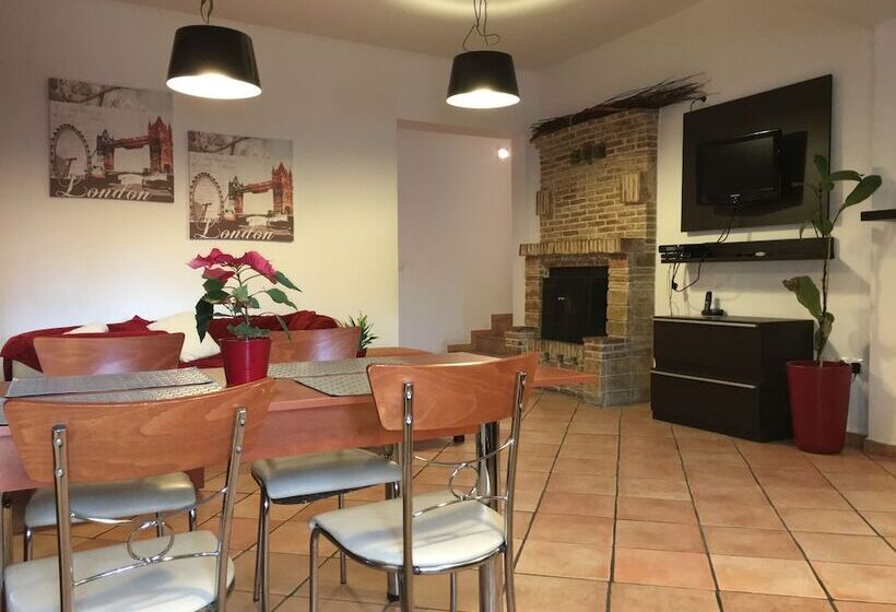 家族用アパートメント, Mc Queen Rooms & Apartments