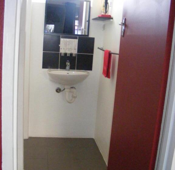 اتاق استاندارد, Motel Lodge