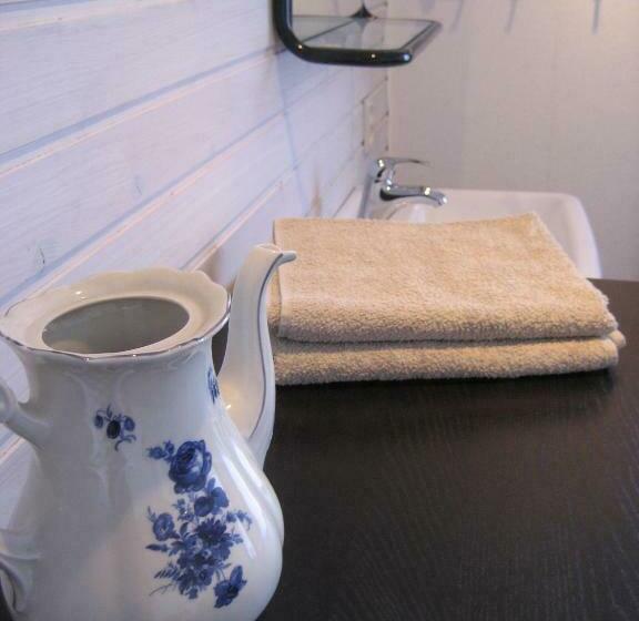 バス共有のスタンダードルーム, Bed And Breakfast De Mozaiektegel Uden