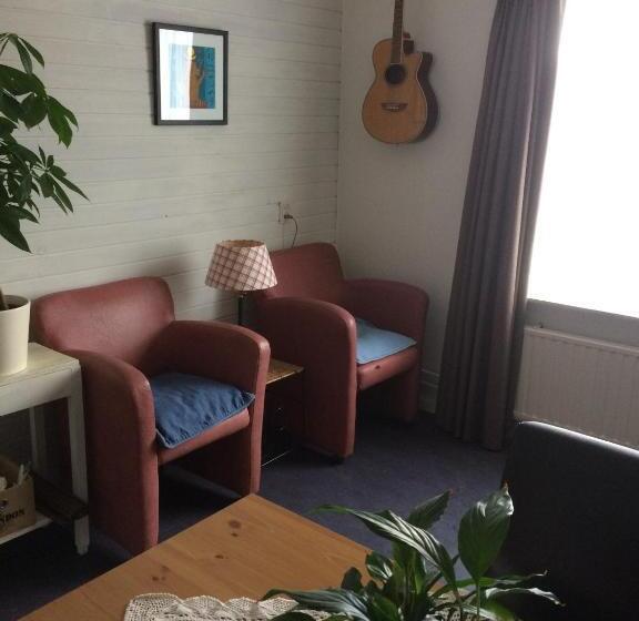 バス共有のスタンダードルーム, Bed And Breakfast De Mozaiektegel Uden