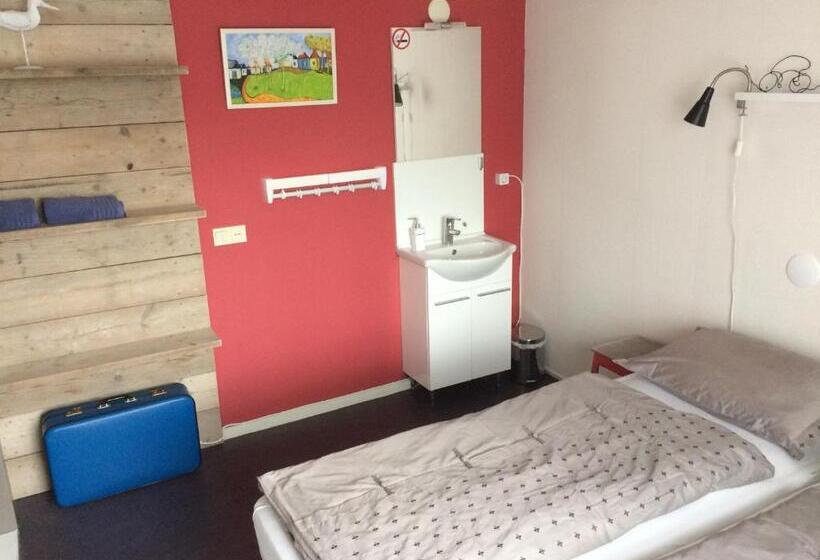 带共用浴室的标准房间, Bed And Breakfast De Mozaiektegel Uden