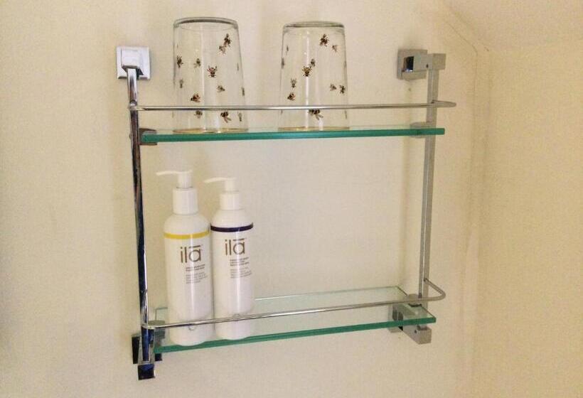 חדר סטנדרט, Field End House Strawberry Lane Meysey Hampton