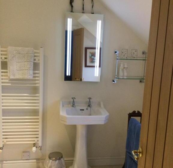 חדר סטנדרט, Field End House Strawberry Lane Meysey Hampton