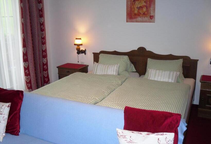 اتاق استاندارد با بالکن, Vorderwiesgut