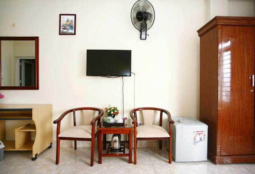 اتاق استاندارد سه نفره, Bao An