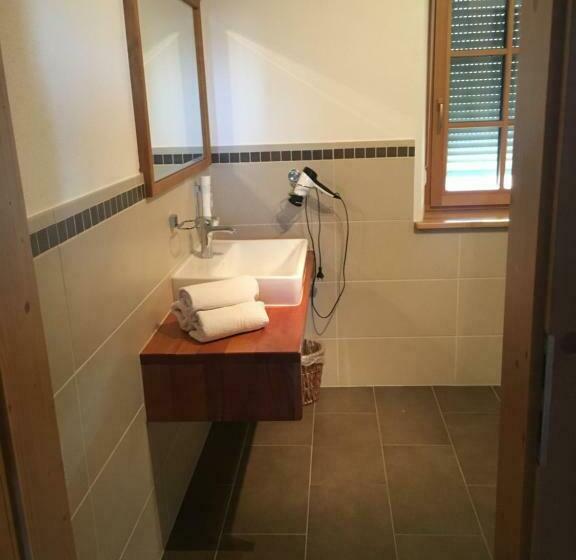 اتاق لوکس با بالکن, Hopfenhof