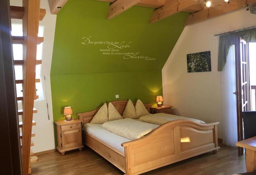 اتاق لوکس با بالکن, Hopfenhof