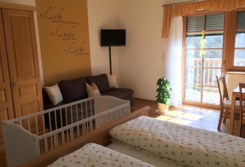 اتاق لوکس, Hopfenhof