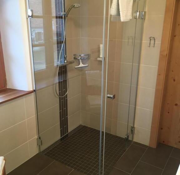 اتاق لوکس, Hopfenhof