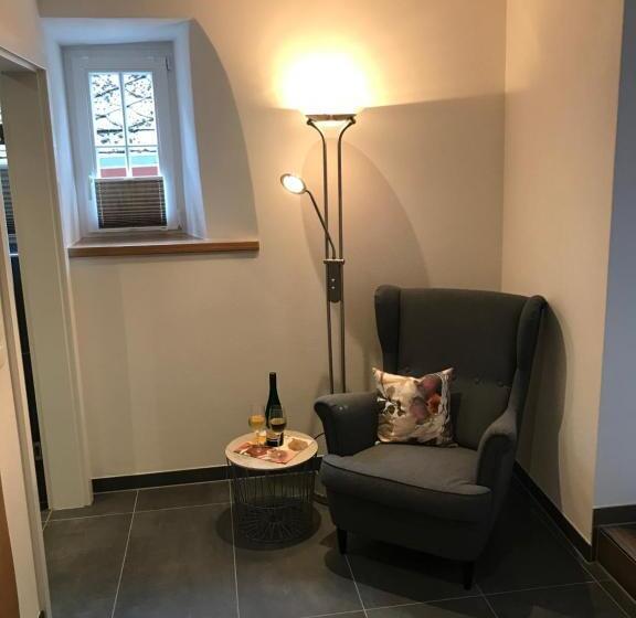 غرفة قياسية, Klapperburg