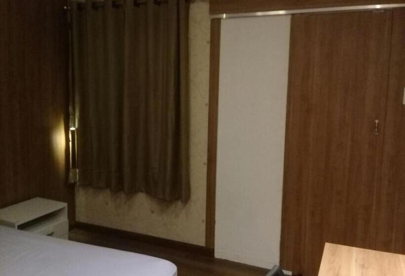 Номер Стандарт, Rigs