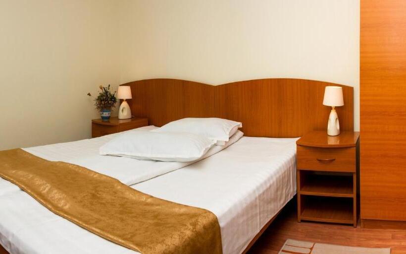 バルコニー付きスタンダードルーム, Riviera