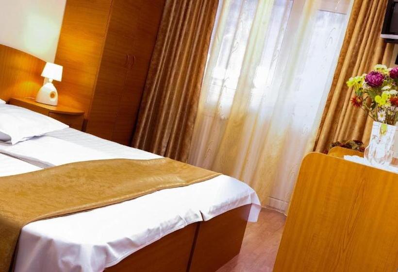 スタンダードルーム, Riviera