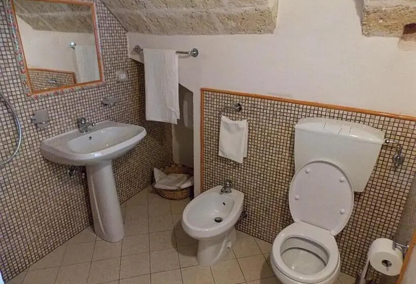 スタンダードトリプルルーム, A Casa Du  Ntunucciu