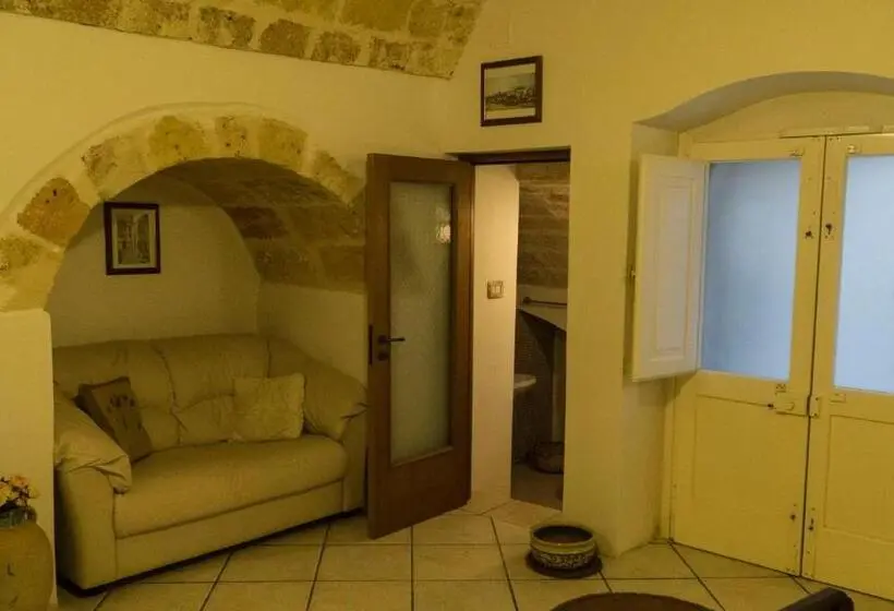 スタンダードトリプルルーム, A Casa Du  Ntunucciu