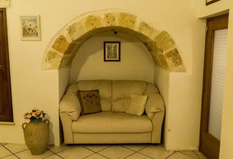 スタンダードトリプルルーム, A Casa Du  Ntunucciu