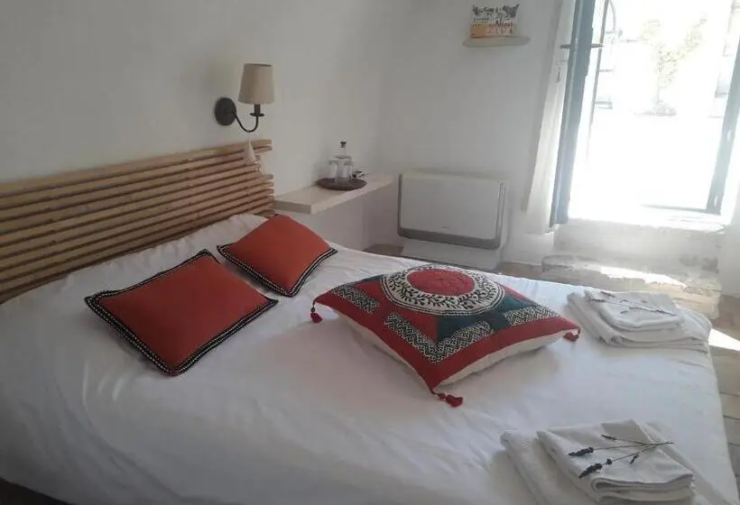 スタンダードルーム, Une Nuit Au Village   Chambre D Hôtes De Charme