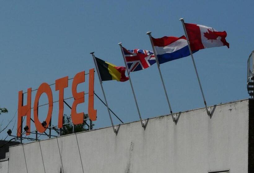 Camera Quadrupla Standard, Arche