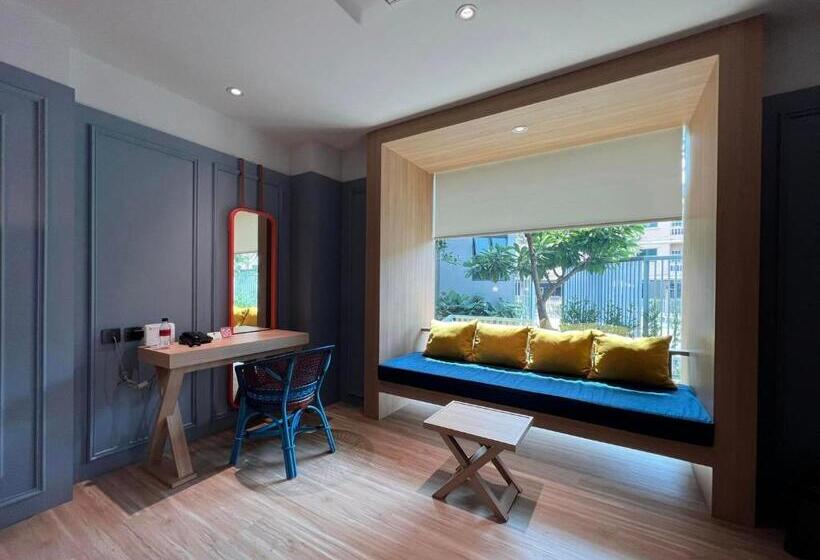 주니어 스위트, Banlansuan Resort Sha Plus