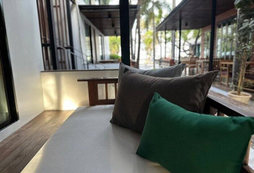 디럭스 룸, Banlansuan Resort Sha Plus