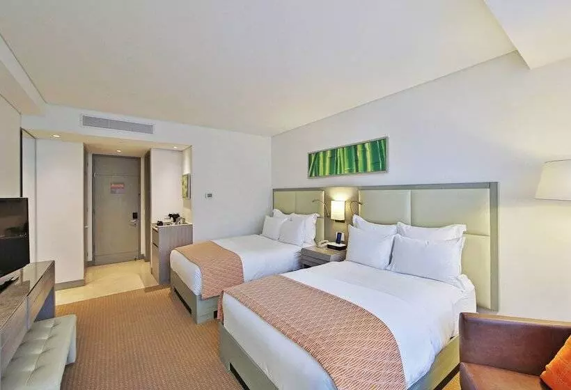 デラックスルーム, Cali Marriott