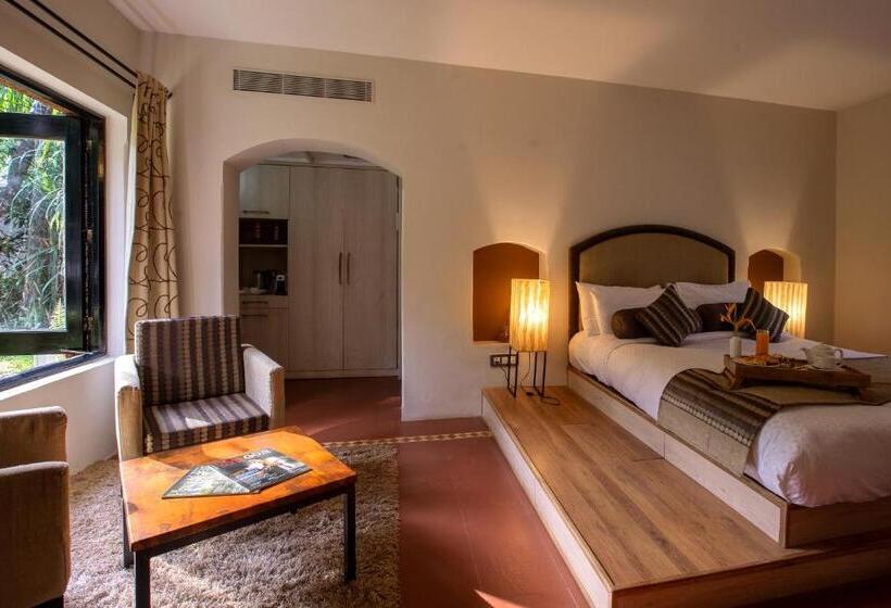 Camera Deluxe, Coconut Creek Resort Dabolim Airport