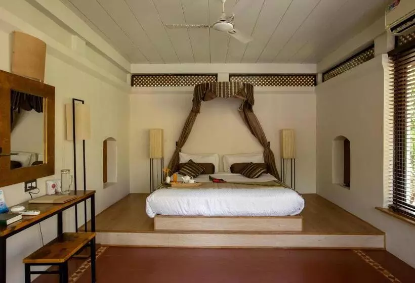 اتاق لوکس, Coconut Creek Resort   Dabolim Airport