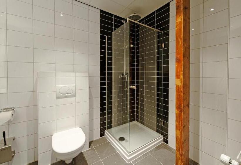 اتاق استاندارد, De Villa