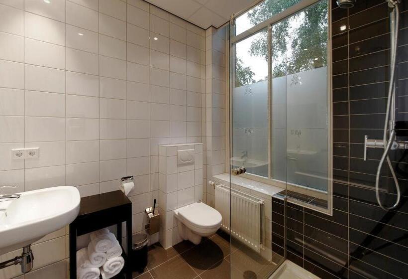 舒适型房间, De Villa