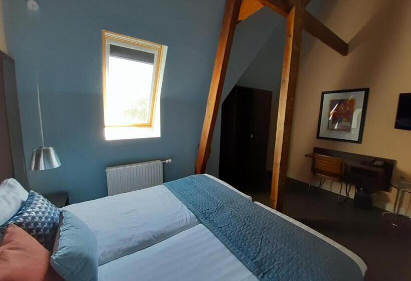 اتاق راحتی, De Villa