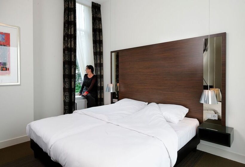 اتاق راحتی, De Villa